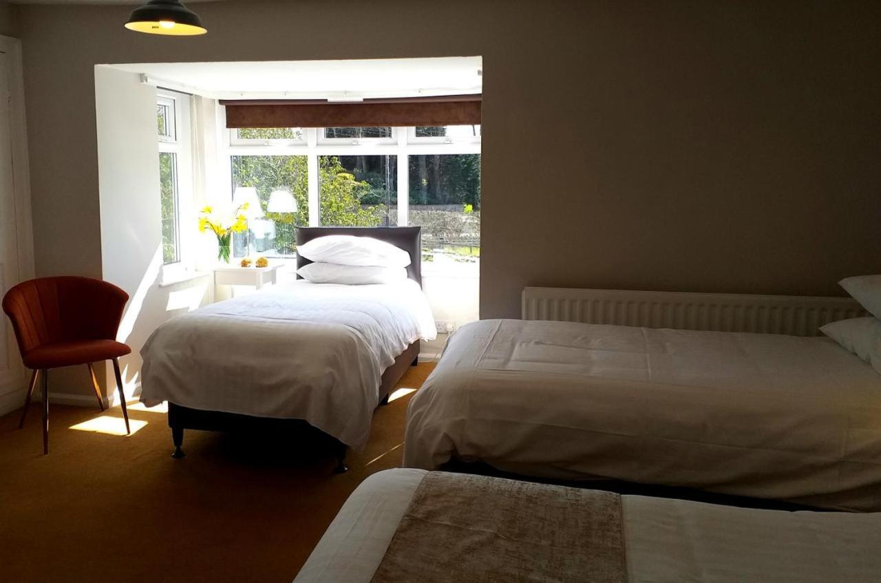 The White House Guest House Clifton  Buitenkant foto